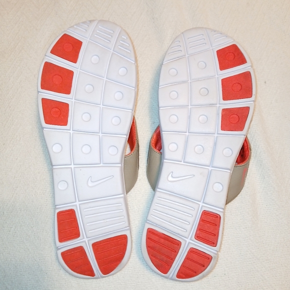 Sz.10 Womens Nike Thong Sandals - Picture 6 of 6